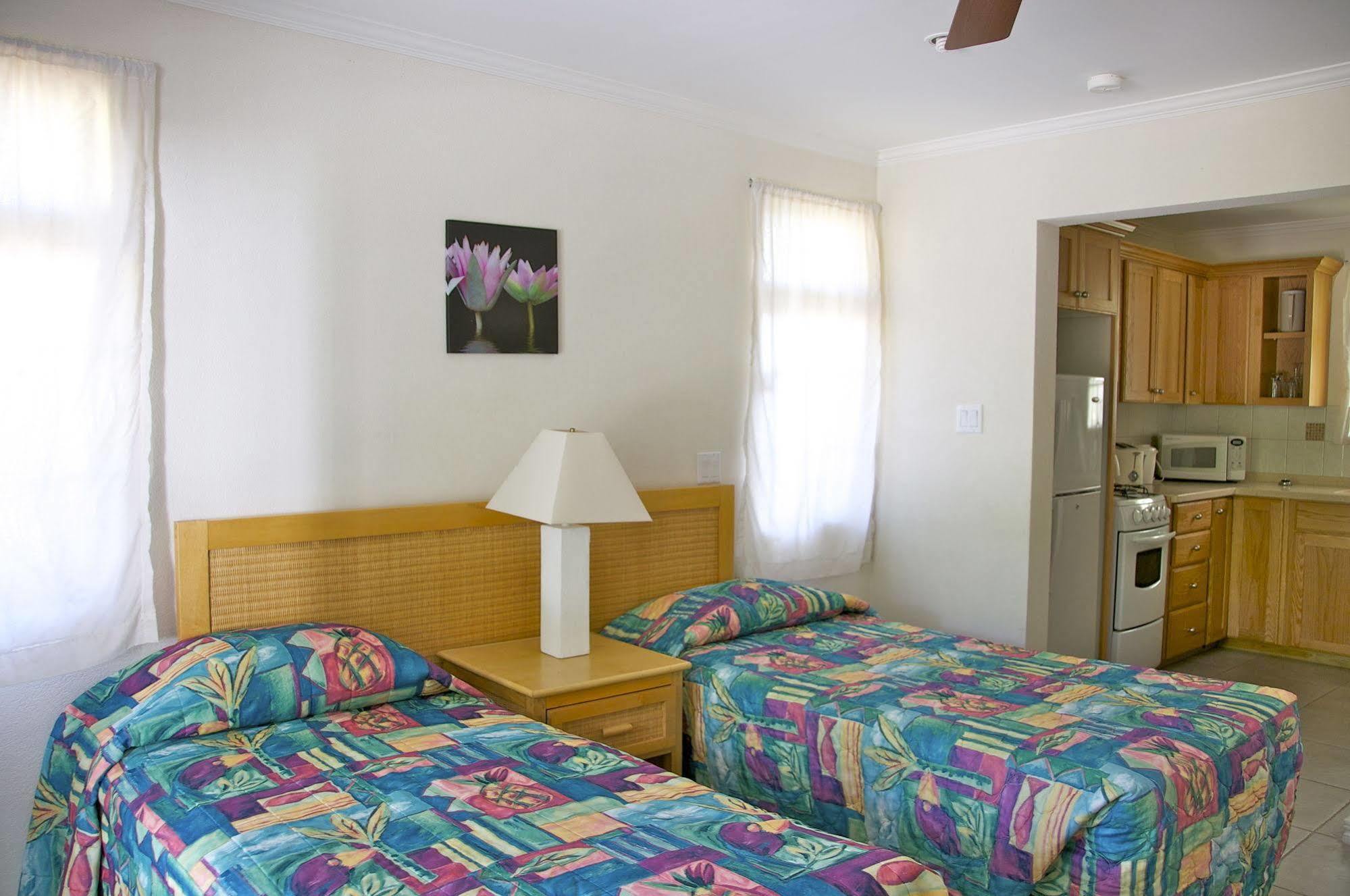 Adulo Apartments Bridgetown Exterior photo